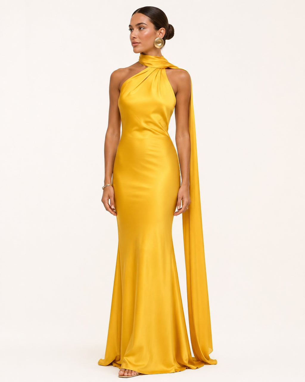 Robe Longue Satinée Elégante avec Traine "Eléa"